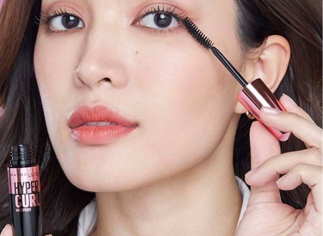 Maybelline Model, Livia, wearing Colossal 36h 