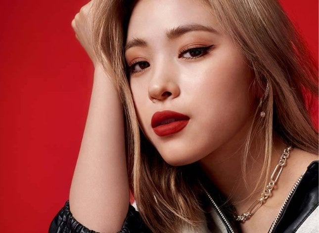 Maybelline model wearing CS Ultimatte